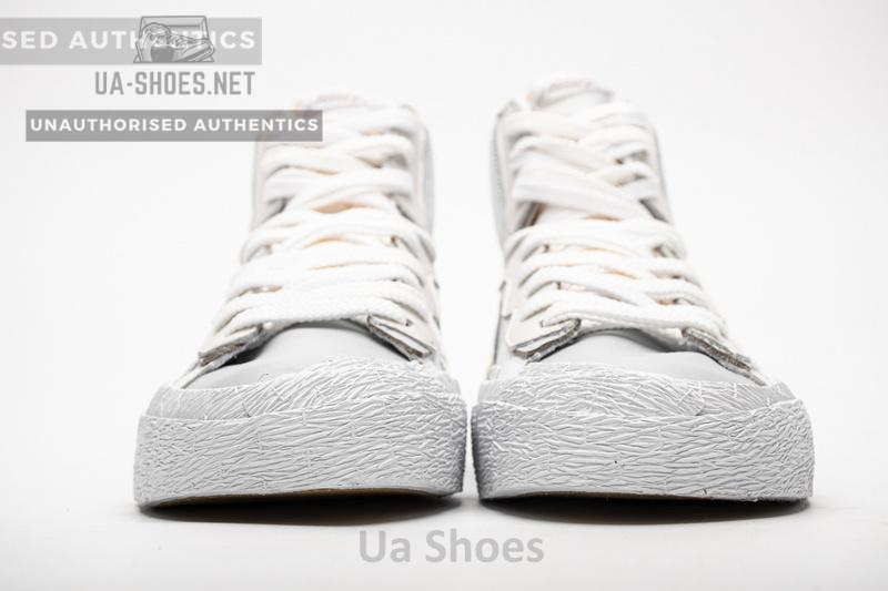 BV0072-100 Sacai x Nike Blazer Mid White Grey - Image 3