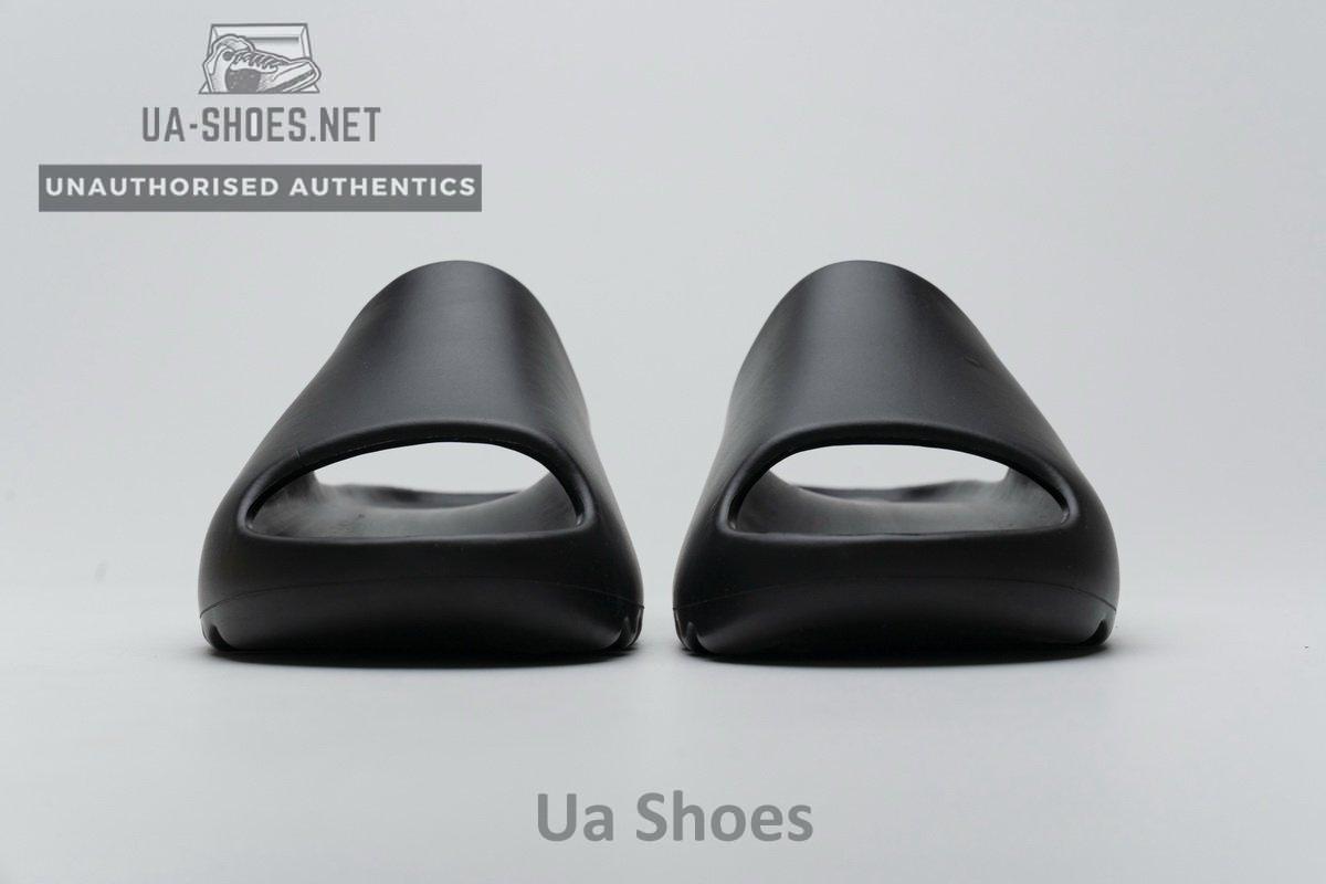 FB6348 adidas Yeezy Slide “Black” - Image 4