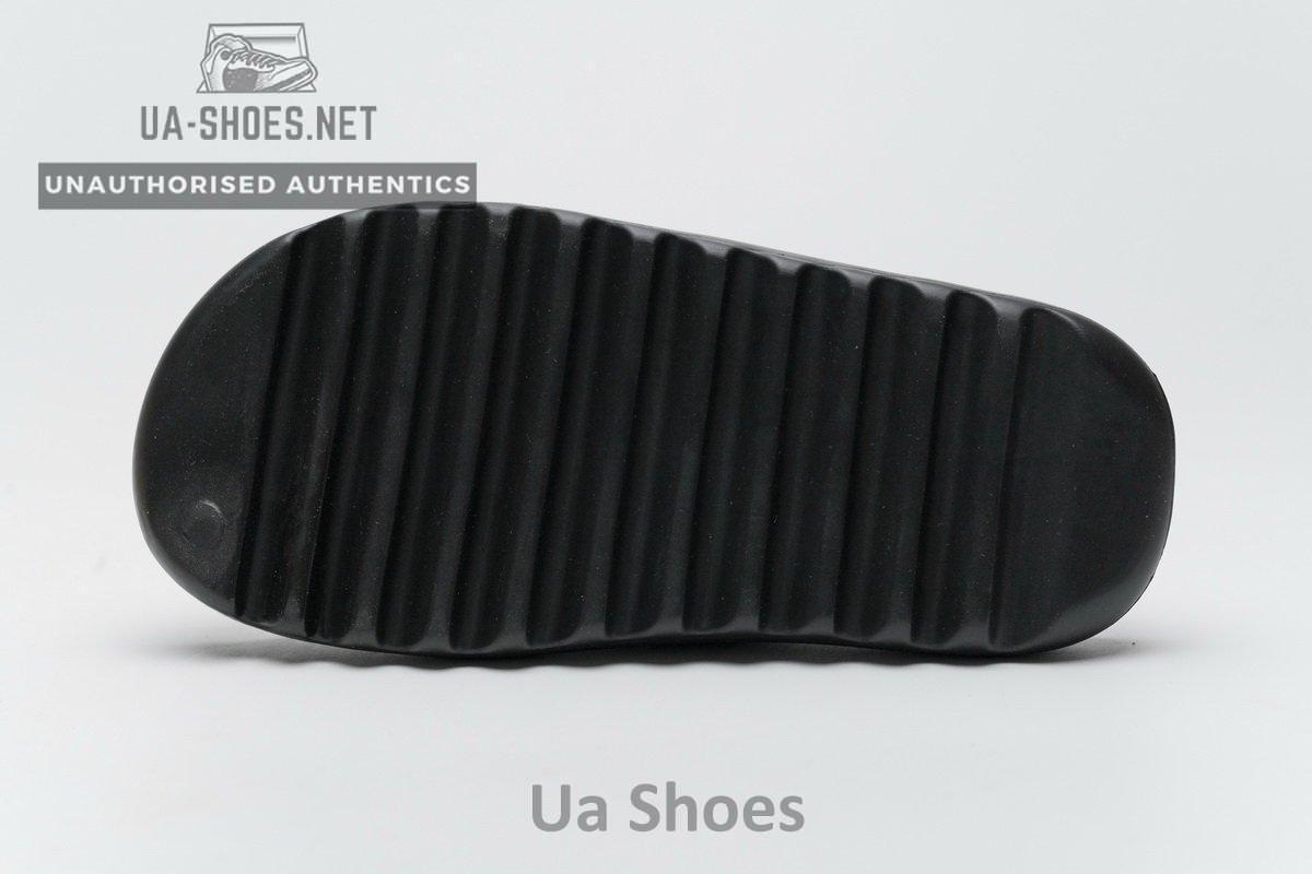 FB6348 adidas Yeezy Slide “Black” - Image 10