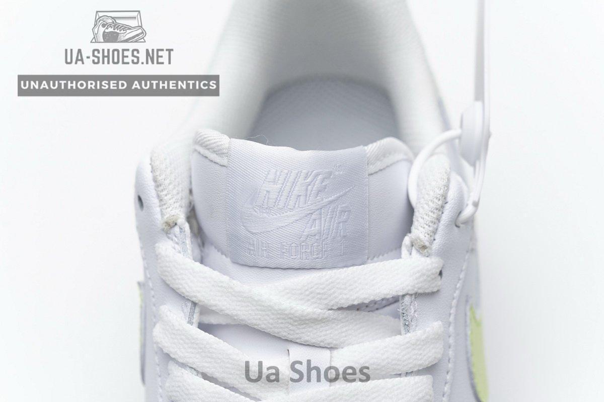 Air Jordan 1 Mid - Image 13