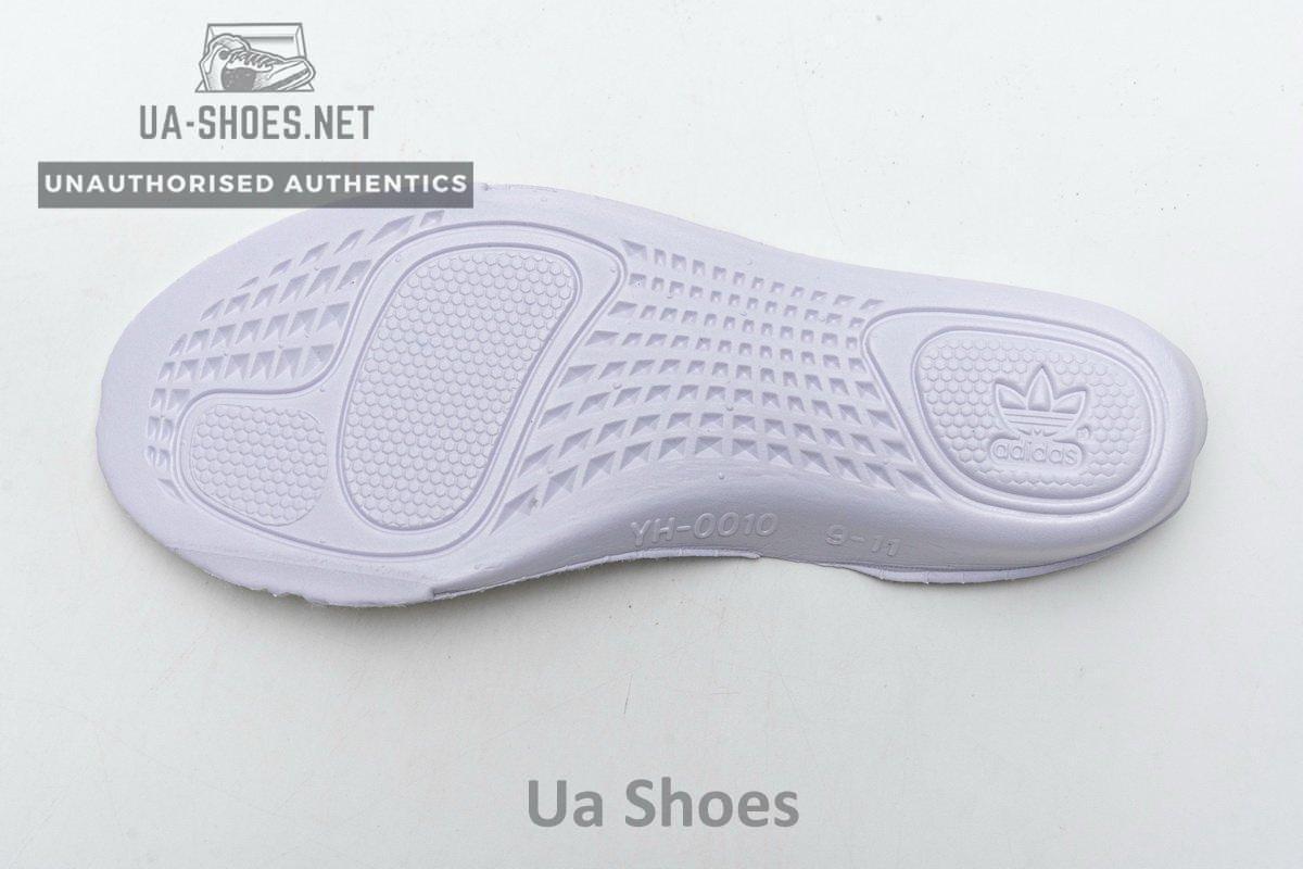 FV3244 adidas Yeezy Boost 350 V2 Lundmark Reflective - Image 11