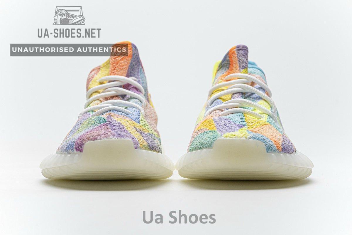 Gradient Geometry x Yeezy Boost 350 V2 - Image 5