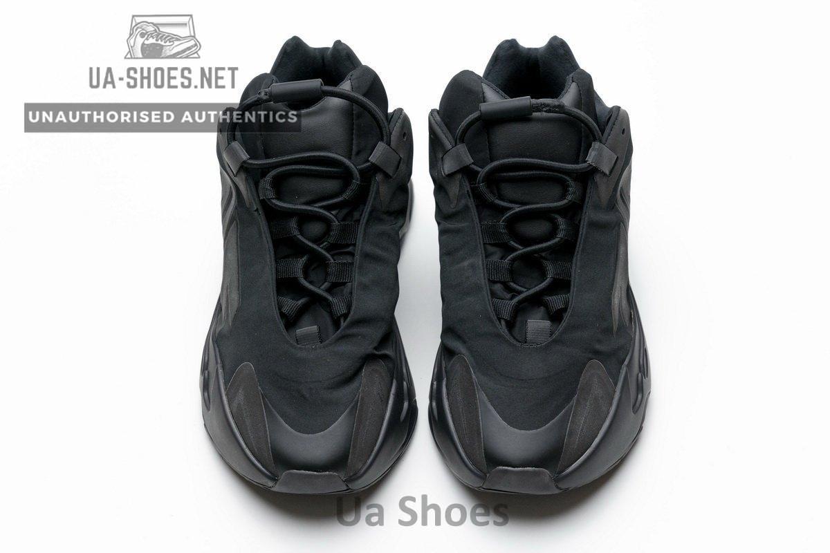 FV4440 adidas Yeezy Boost 700 MNVN “Triple Black” - Image 6
