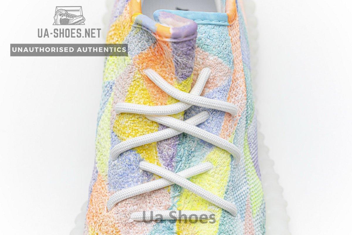 Gradient Geometry x Yeezy Boost 350 V2 - Image 9