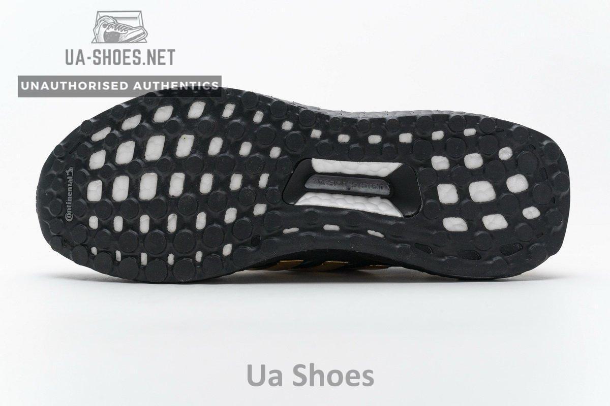 EG8102 adidas Ultra Boost Black Gold - Image 9