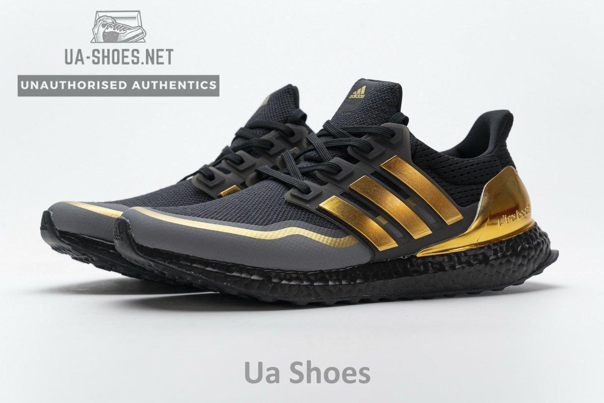 EG8102 adidas Ultra Boost Black Gold - Image 6