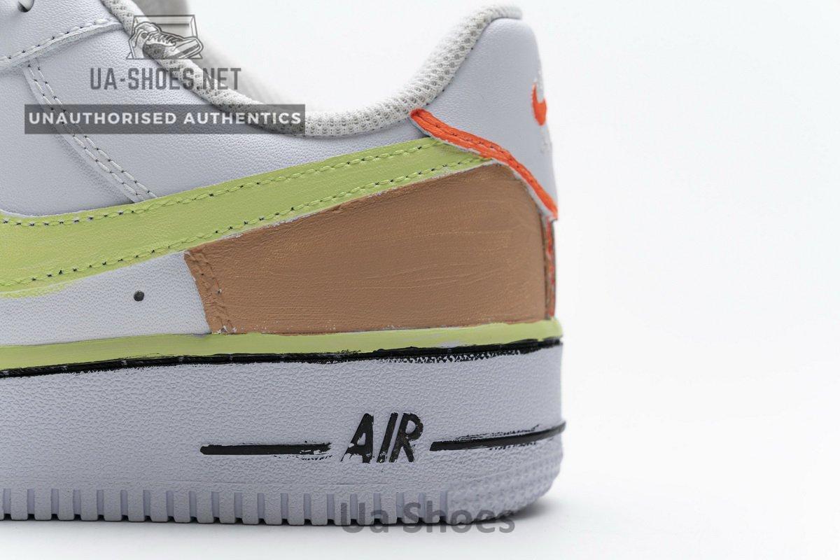 Air Jordan 1 Mid - Image 9