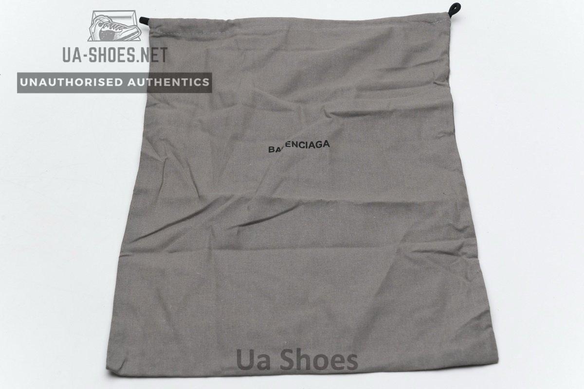 570391 W2GN1 9029 Blenciaga Track 2 Sneaker Khaki - Image 10