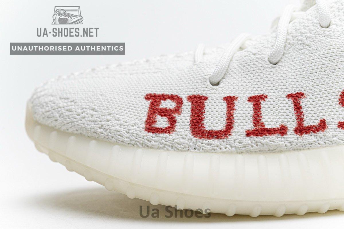Chicago Bulls x Yeezy Boost 350 V2 - Image 9