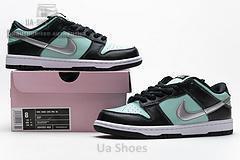 304292 402 Nike SB Dunk Low Pro Diamond - Image 4