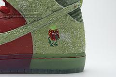 CW7093-600 Nike SB Dunk High "Strawberry Cough" - Image 7