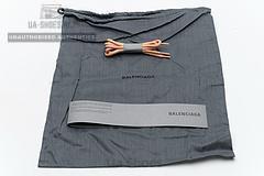 541624 W09O1 1809 Balenciaga Triple S Golden - Image 3