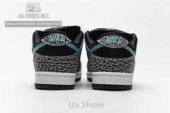 BQ6817-009 Nike SB Dunk Low “atmos Elephant” - Image 3