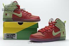 CW7093-600 Nike SB Dunk High "Strawberry Cough" - Image 4