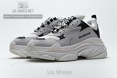 584088 W06E2 1769 Balenciaga Triple S Black Grey - Image 5