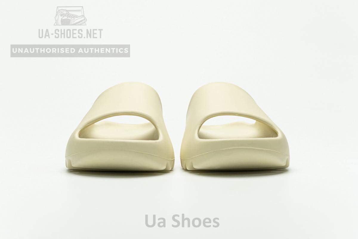 Adidas Yeezy Slide “Desert Sand” - Image 2