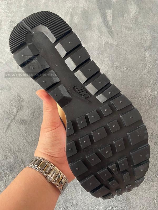 Sacai x Nike VaporWaffle Sesame and Blue Void - Image 8