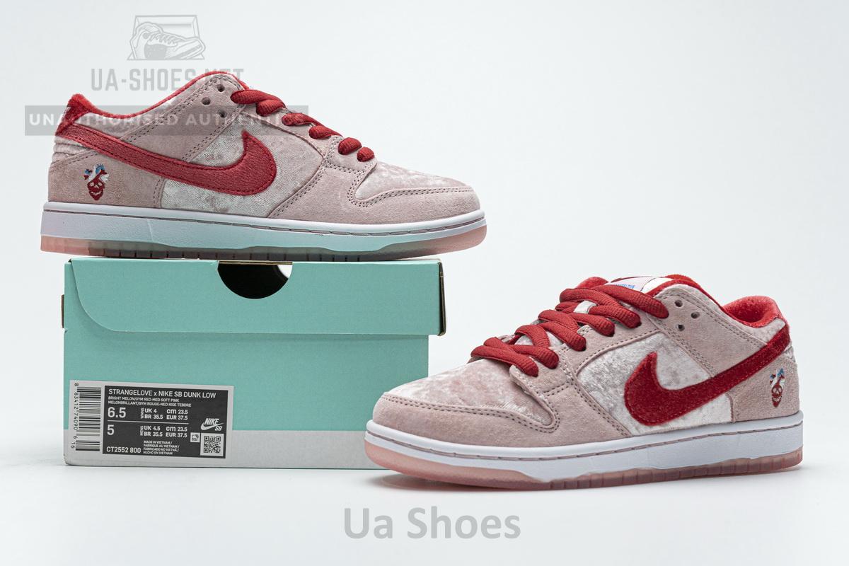 CT2552-800 Strange Love x Nike SB Dunk Low Pro - Image 2