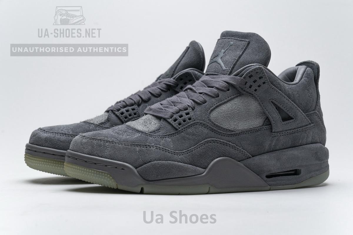 Air Jordan 4 Retro KAWS - Image 4