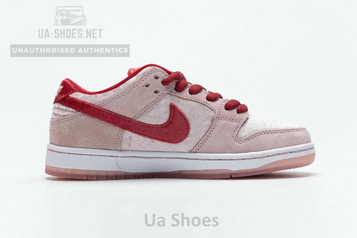 CT2552-800 Strange Love x Nike SB Dunk Low Pro - Image 4