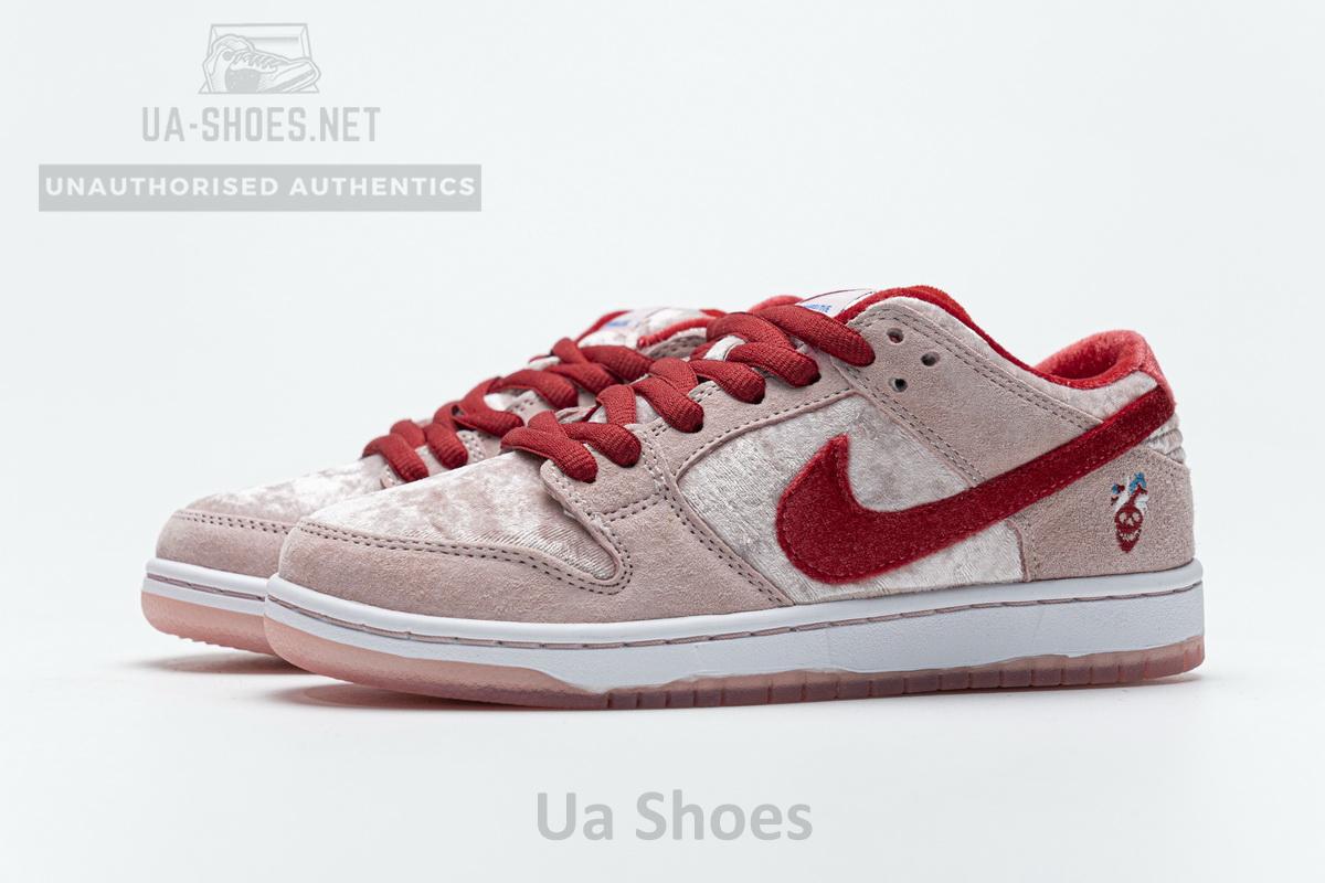 CT2552-800 Strange Love x Nike SB Dunk Low Pro - Image 3