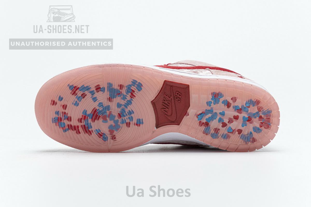 CT2552-800 Strange Love x Nike SB Dunk Low Pro - Image 8