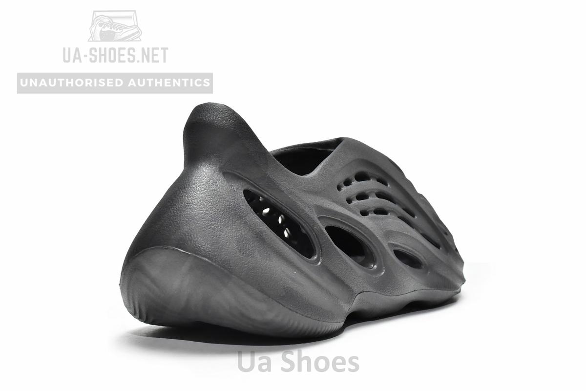 Adidas originals Yeezy Foam Runner Onyx - Image 6