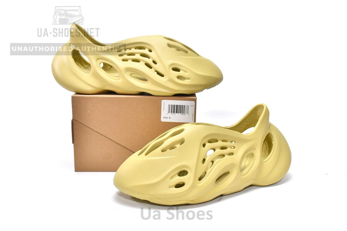 Adidas Yeezy Foam Runner Sulfur - Image 3